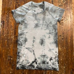 Lululemon swiftly tee